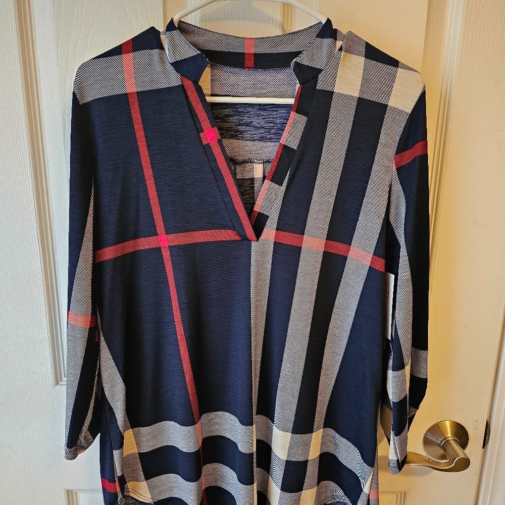On the Right Track Plaid Tunic Navy, Size Medium, NWT